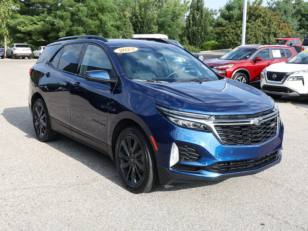 Used 2023 Chevrolet Equinox RS w/ LPO, Floor Liner Package FWD image 10