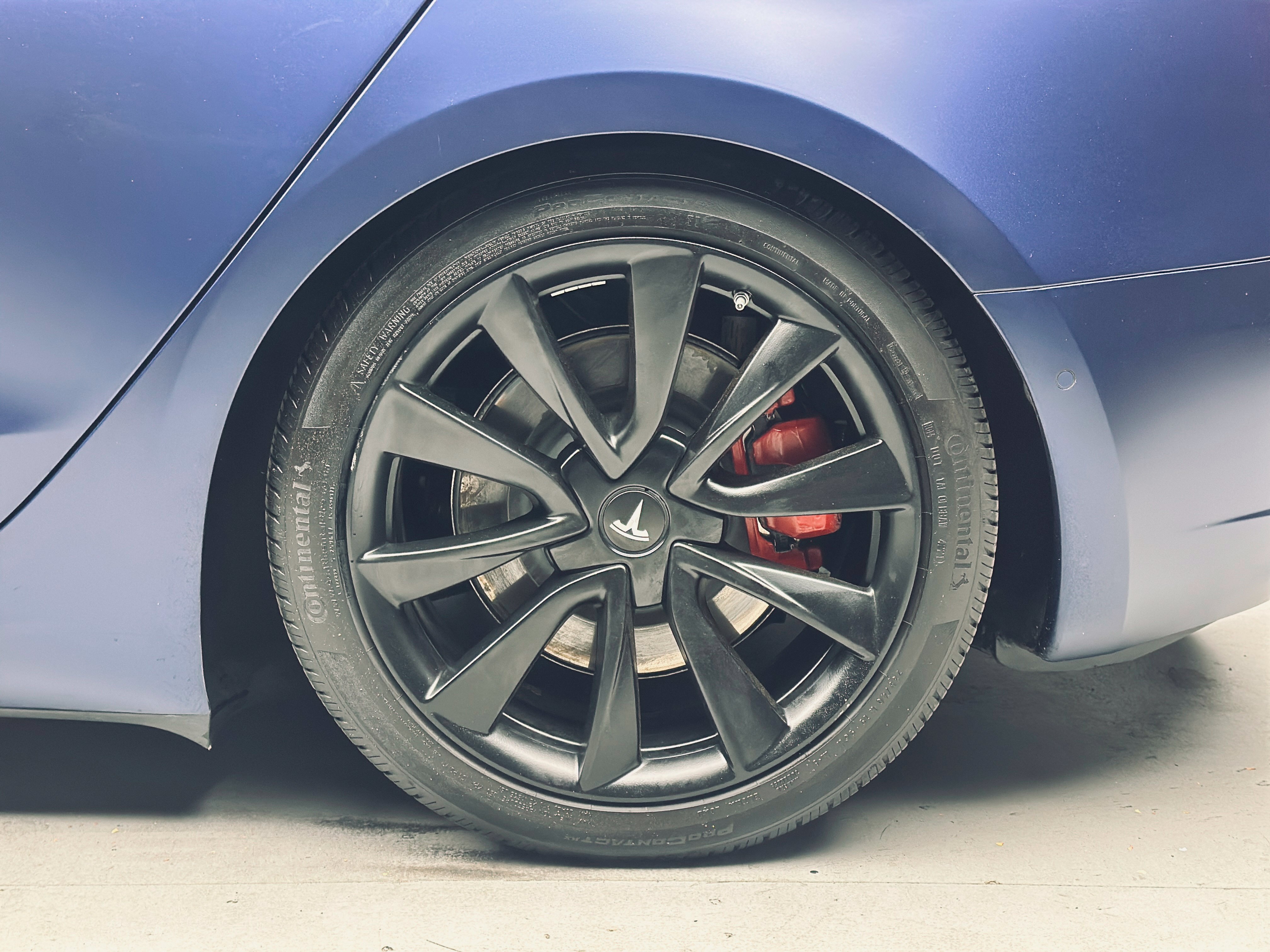 Used 2018 Tesla Model 3 Long Range AWD/4WD image 33