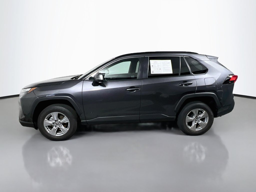 Used 2025 Toyota RAV4 XLE FWD image 6