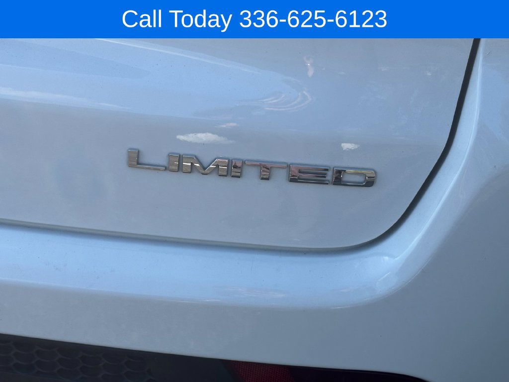 Used 2025 Jeep Compass Limited AWD/4WD image 13