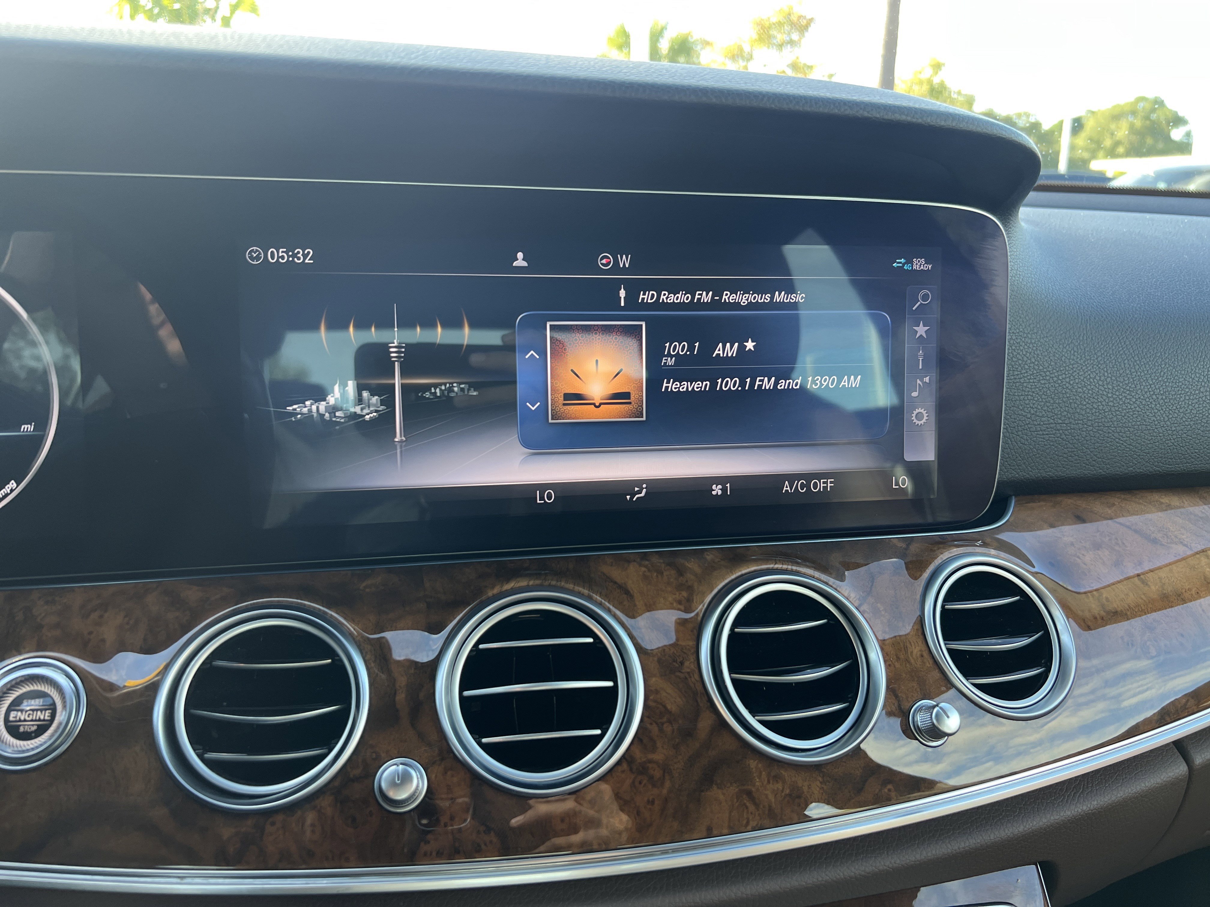Used 2020 Mercedes-Benz E 350 4MATIC Sedan image 23