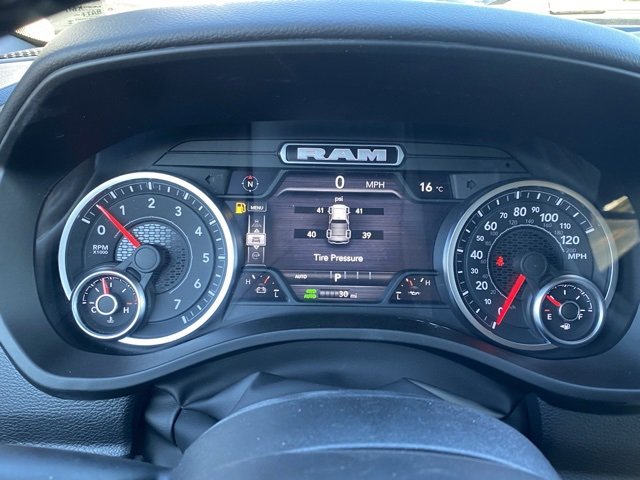 New 2026 RAM 1500 4x4 Crew Cab image 19