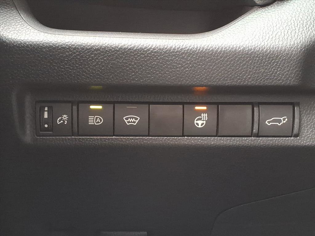 Used 2023 Toyota RAV4 XLE Premium image 27