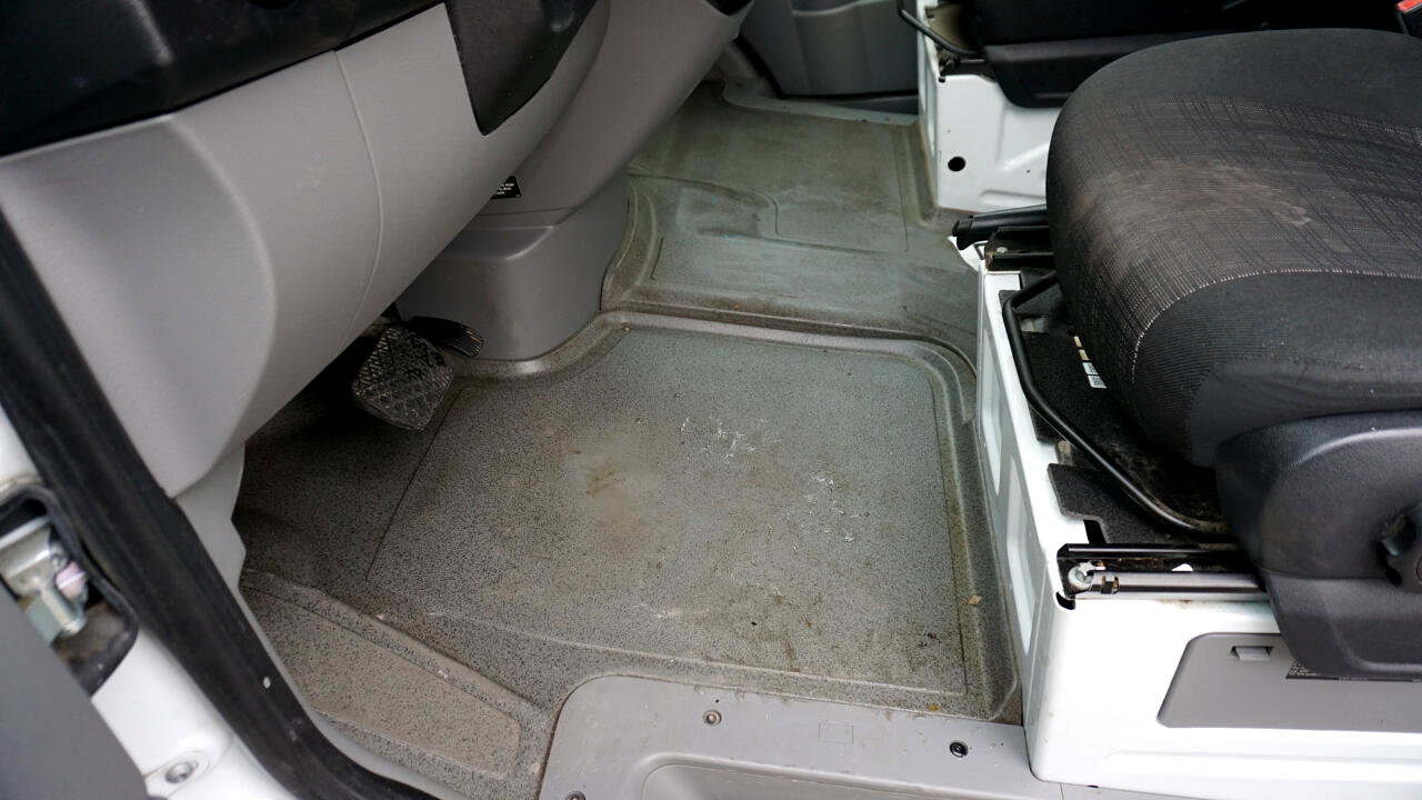 Used 2016 Mercedes-Benz Sprinter 2500 w/ Driver Comfort Package image 13