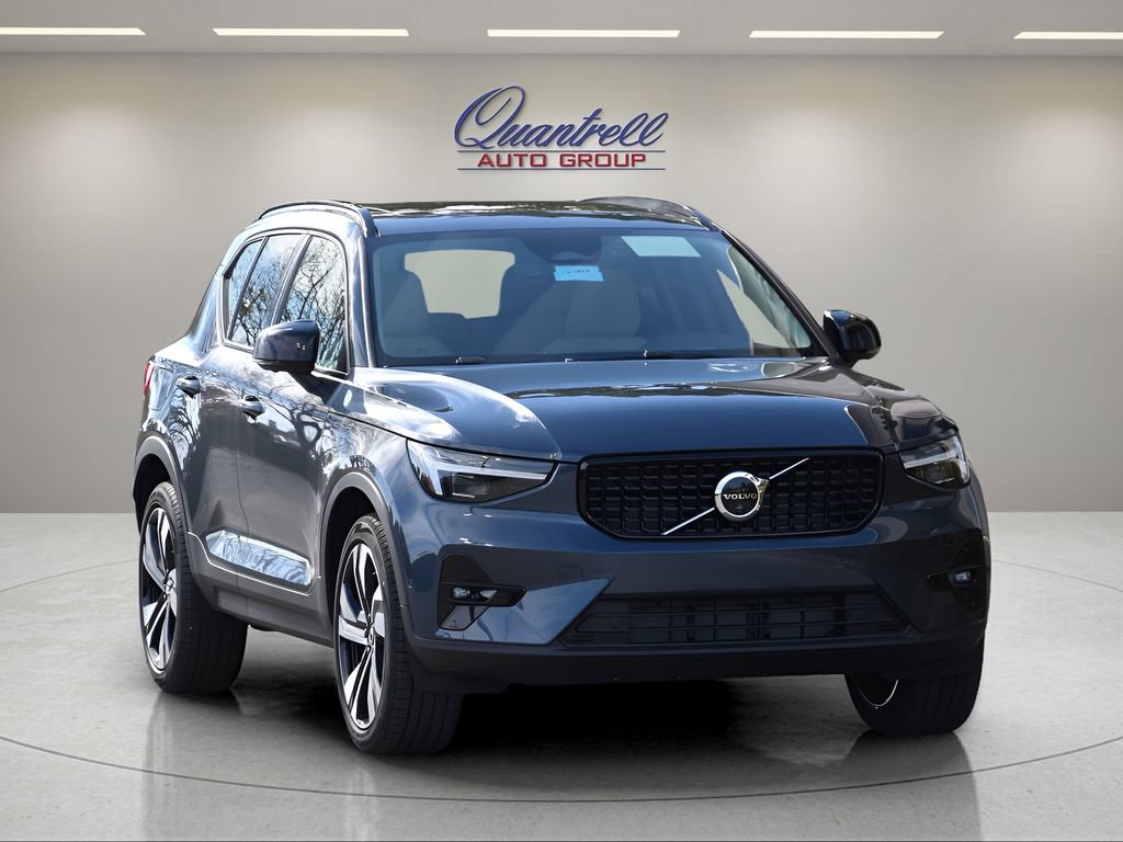 New 2026 Volvo XC40 B5 Ultra w/ Protection Package Premier image 2