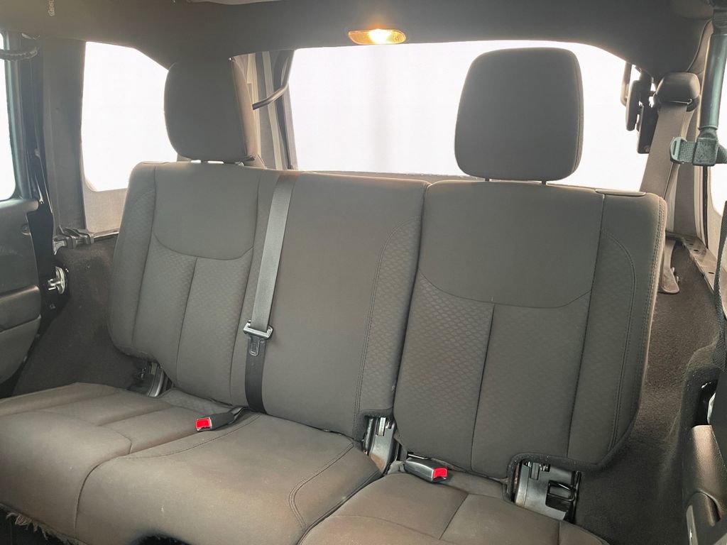 Used 2018 Jeep Wrangler Unlimited Willys Wheeler image 13