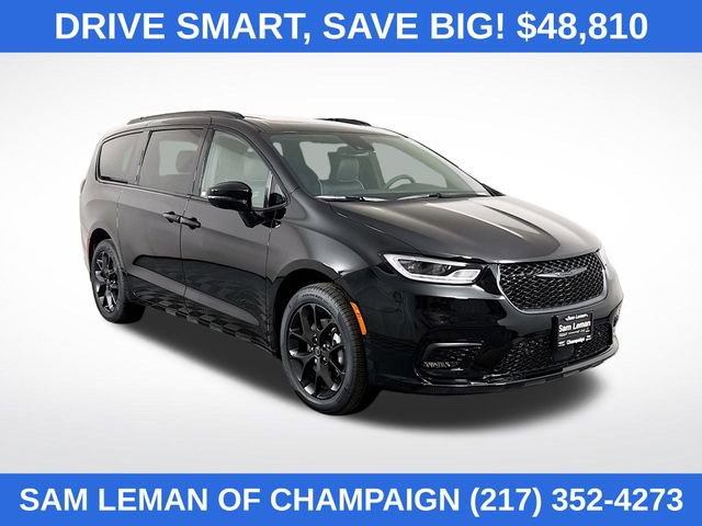 New 2026 Chrysler Pacifica Limited w/ S Appearance Package