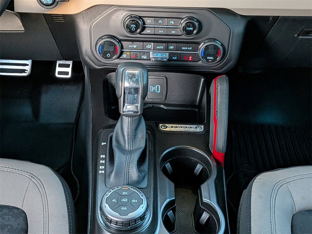 Used 2023 Ford Bronco Wildtrak image 19