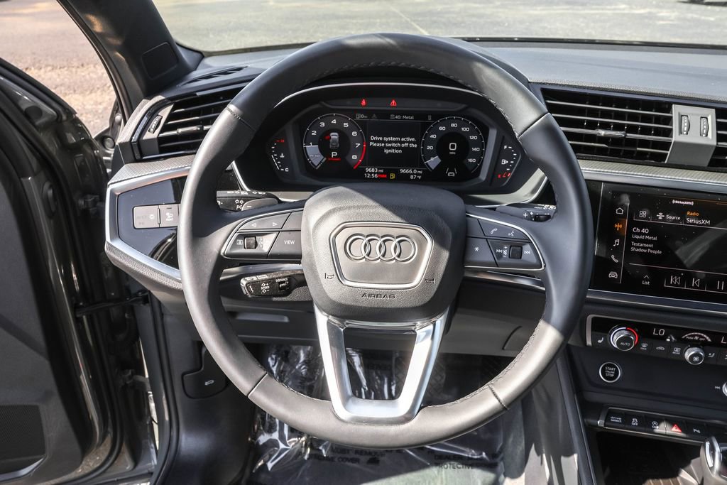 Used 2024 Audi Q3 2.0T Premium w/ Convenience Package image 31
