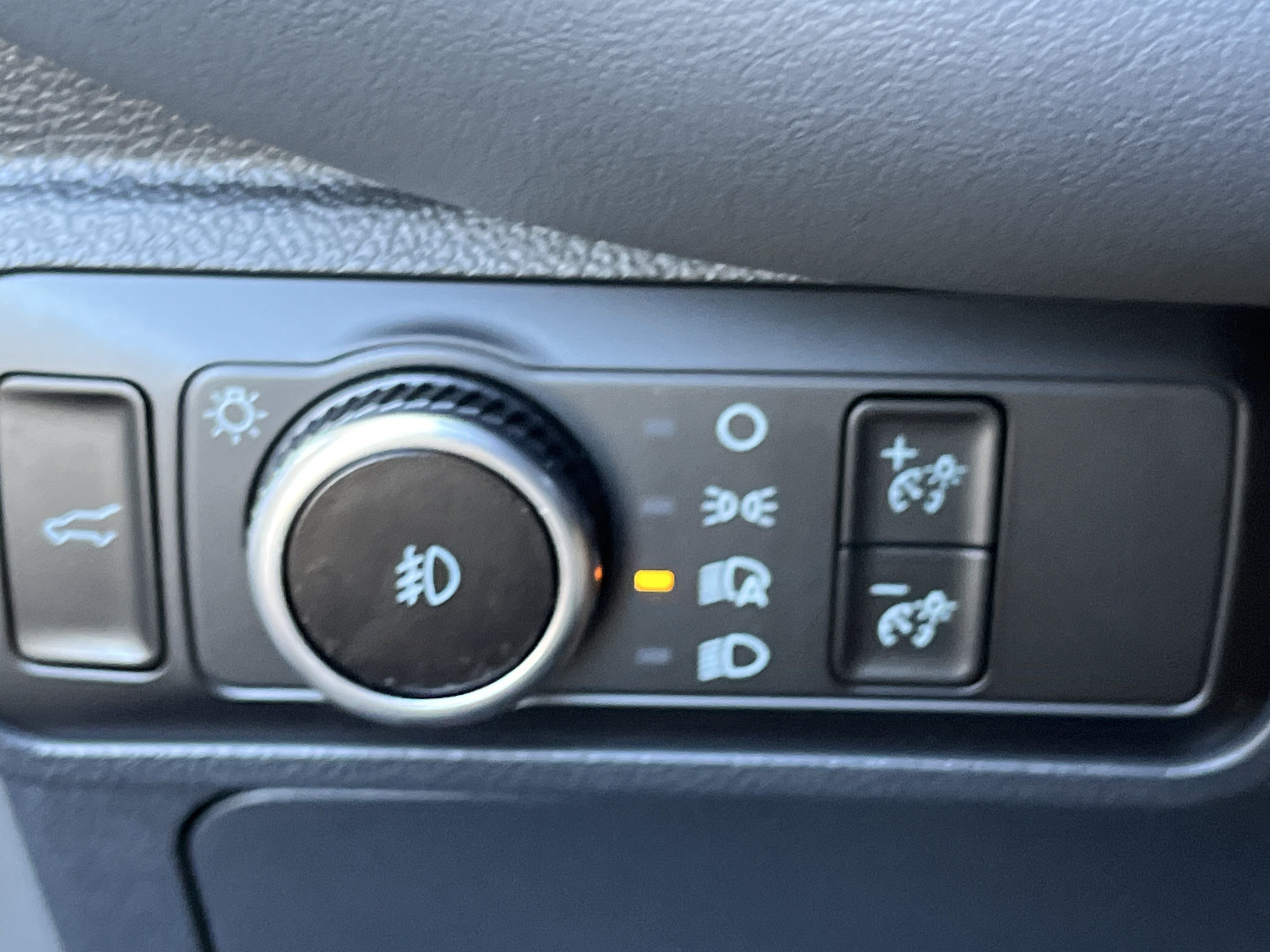 New 2027 Ford Explorer Active w/ Active Comfort Package RWD image 30