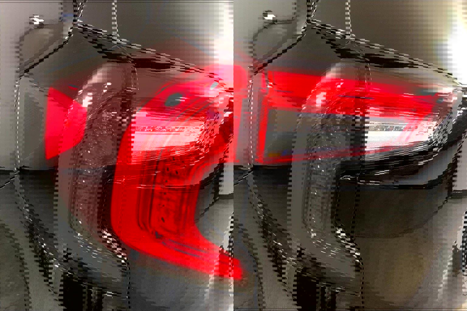 Used 2024 GMC Terrain SLE image 28