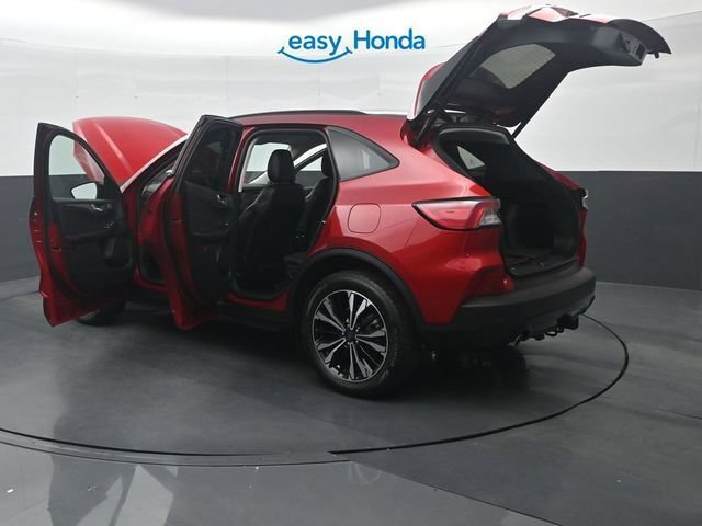 Used 2022 Ford Escape SEL w/ SEL Stealth AWD Package image 39