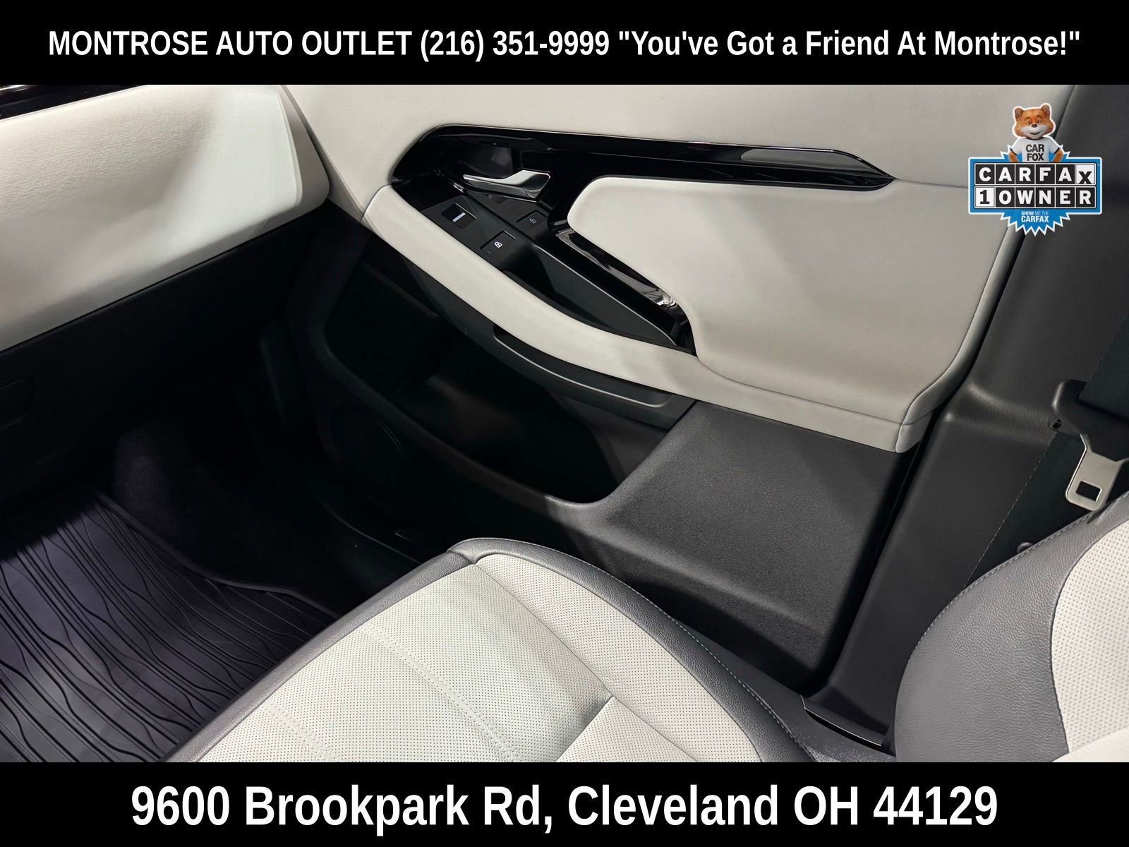 Used 2024 Land Rover Range Rover Evoque Dynamic SE image 39