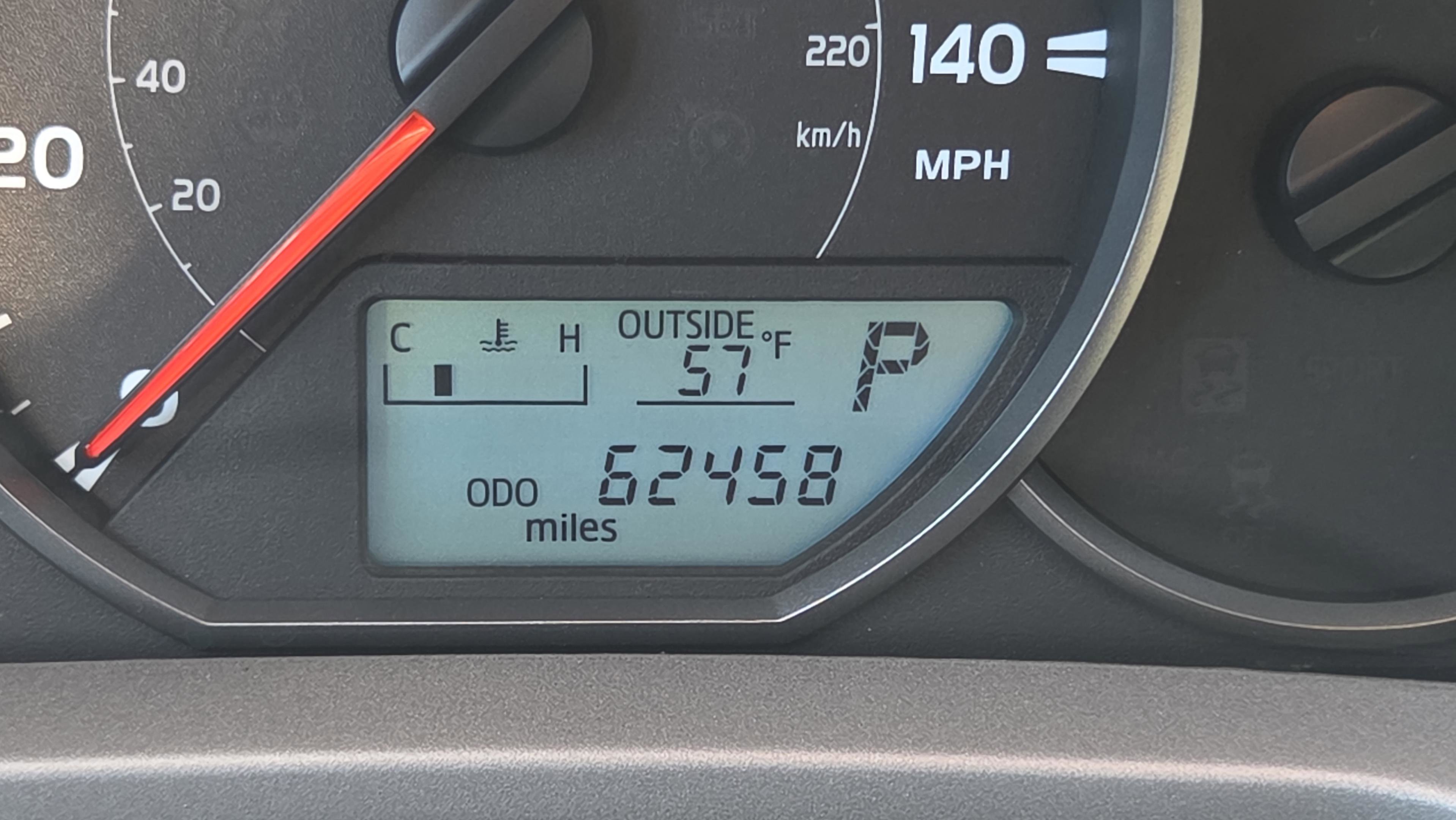 Used 2016 Toyota RAV4 LE image 28