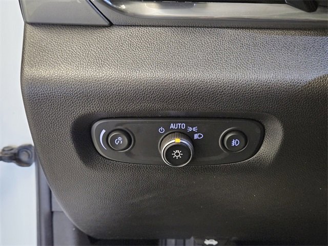 Used 2020 Chevrolet Traverse RS image 26