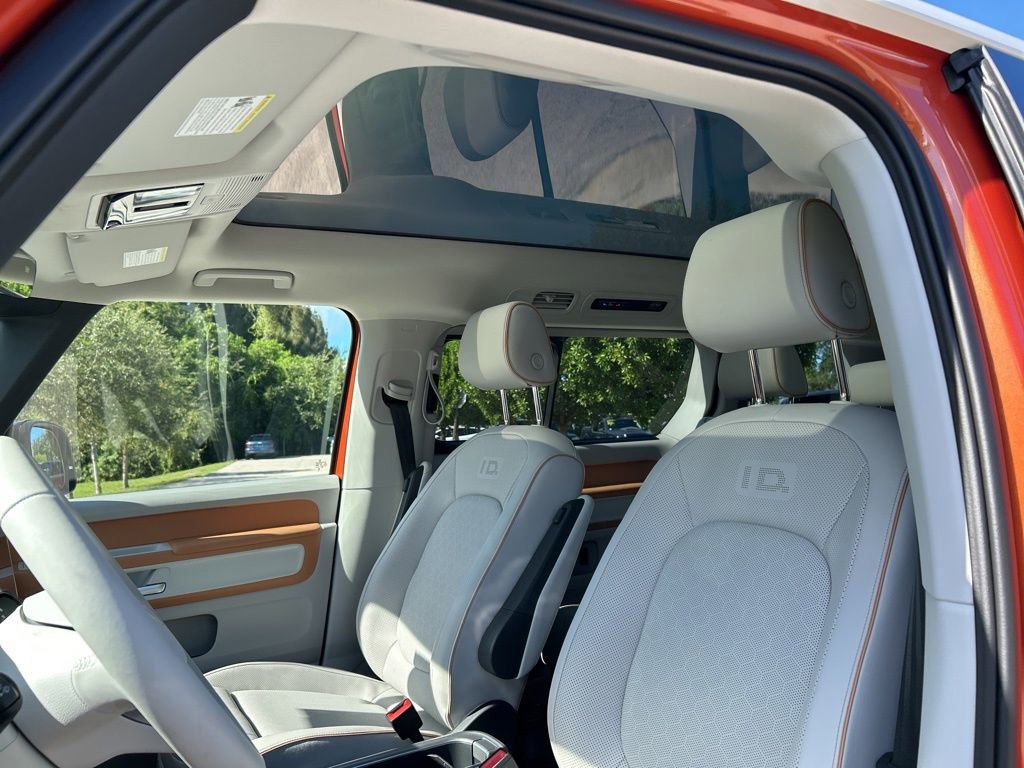 New 2025 Volkswagen ID. Buzz Pro S Plus image 14