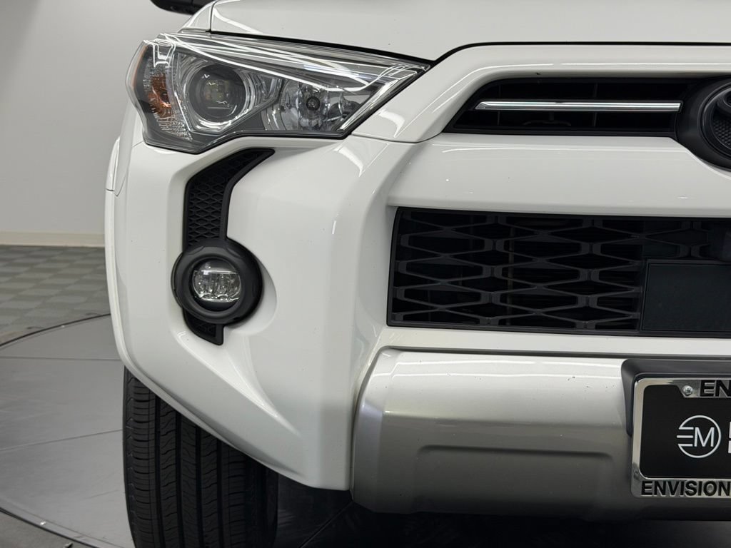 Certified 2023 Toyota 4Runner TRD Off-Road Premium w/ Off Road Premium Plus Package AWD/4WD image 9