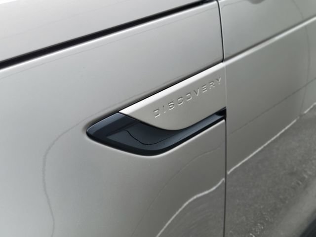 Used 2025 Land Rover Discovery Dynamic SE AWD/4WD image 42