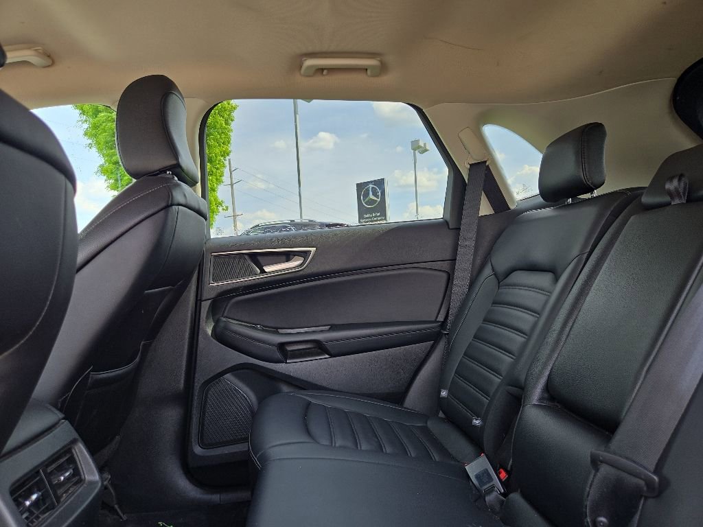 Used 2024 Ford Edge SEL AWD/4WD image 30