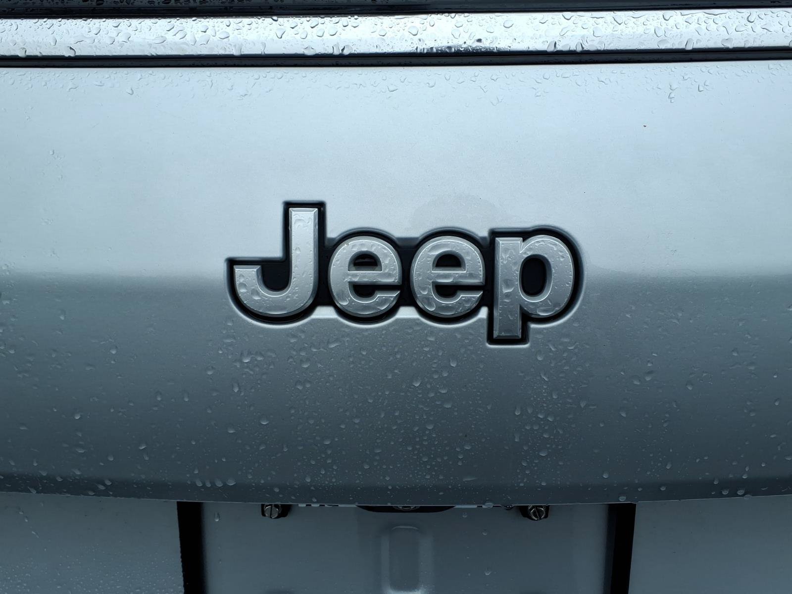 Used 2024 Jeep Grand Cherokee L Limited w/ Luxury Tech Group II AWD/4WD image 13