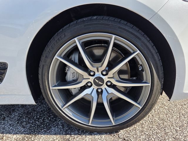 Used 2025 Genesis G70 2.5T RWD image 11