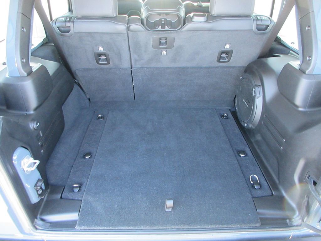 Used 2024 Jeep Wrangler Sahara w/ Technology Group image 12