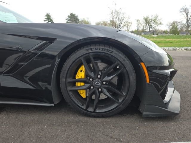 Used 2016 Chevrolet Corvette Stingray Convertible w/ 3LT Preferred Equipment Group image 7