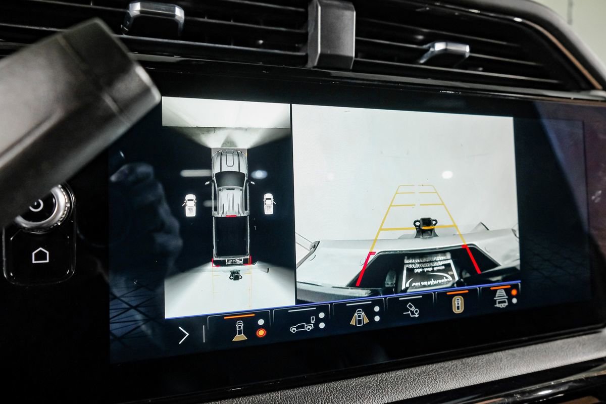 Used 2024 GMC Sierra 2500 AT4 w/ AT4 Premium Plus Package image 21