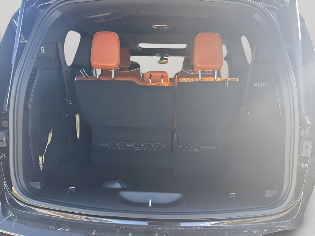 New 2026 Chrysler Pacifica Pinnacle image 19