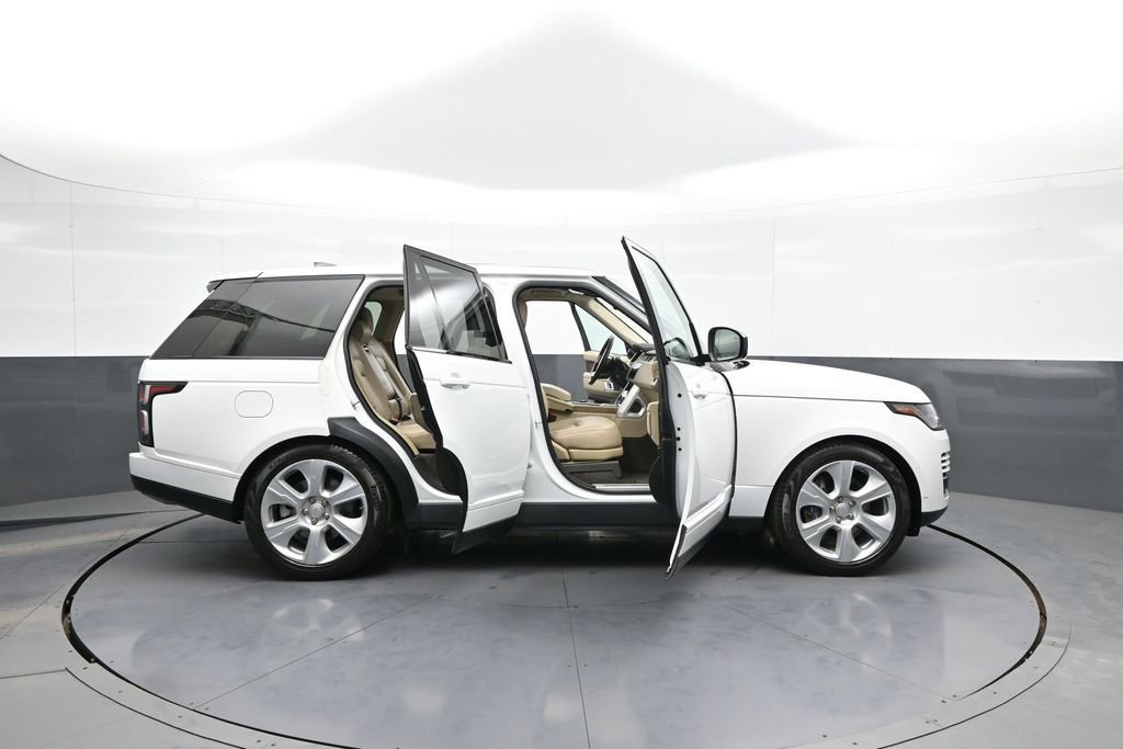 Used 2019 Land Rover Range Rover HSE image 48