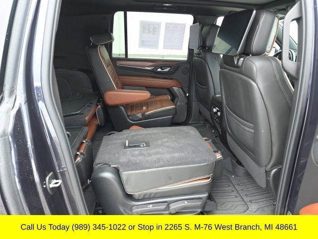 Used 2024 GMC Yukon XL Denali Ultimate w/ LPO, Floor Liner Package image 27