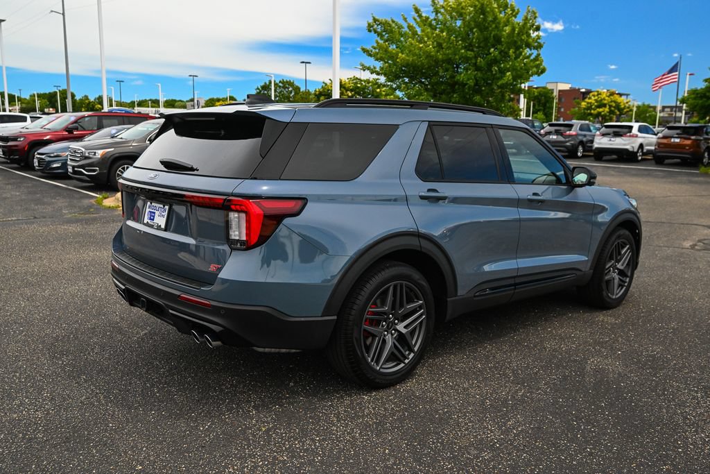 Used 2026 Ford Explorer ST w/ Sun And Sound Package AWD/4WD image 5