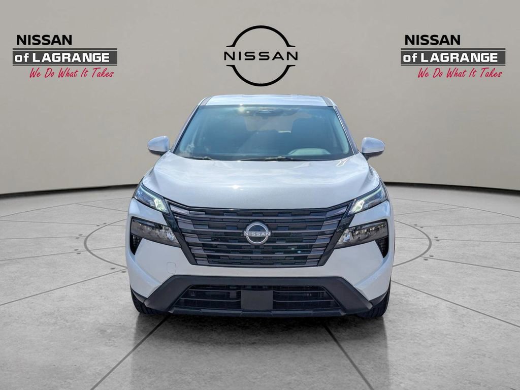 New 2026 Nissan Rogue SV image 2