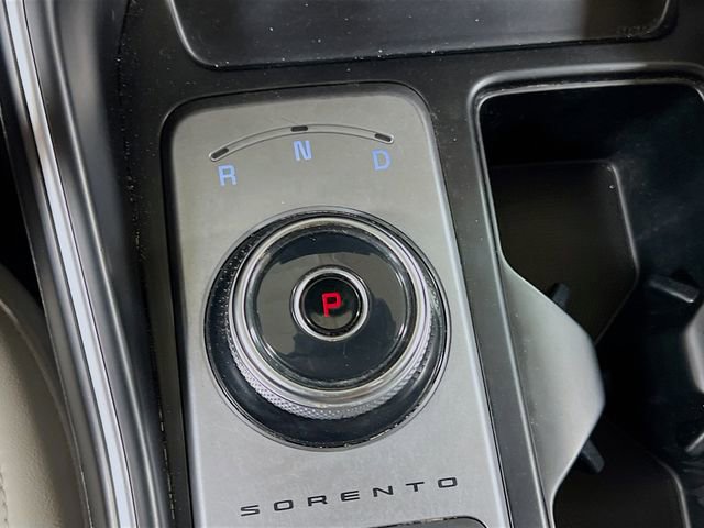 Used 2022 Kia Sorento S FWD image 17