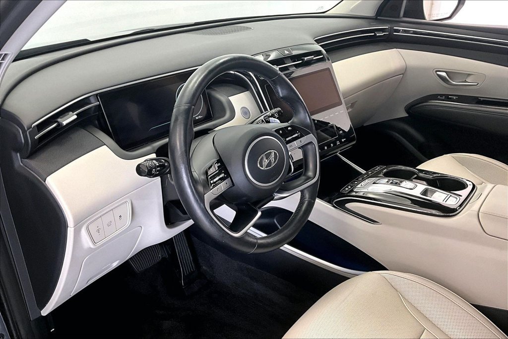 Certified 2022 Hyundai Tucson Limited AWD/4WD image 13