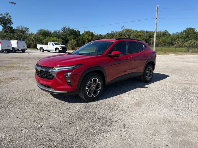 New 2026 Chevrolet Trax LT FWD image 2