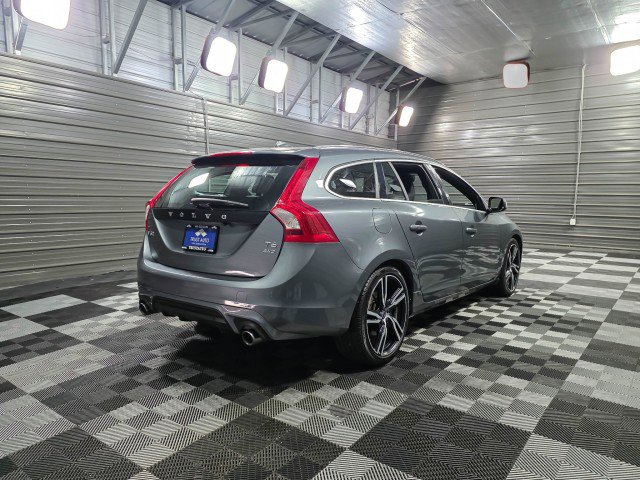 Used 2018 Volvo V60 T6 R-Design Platinum image 5