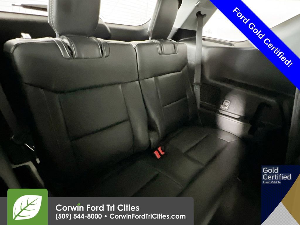 Used 2022 Ford Explorer XLT w/ Equipment Group 202A image 17