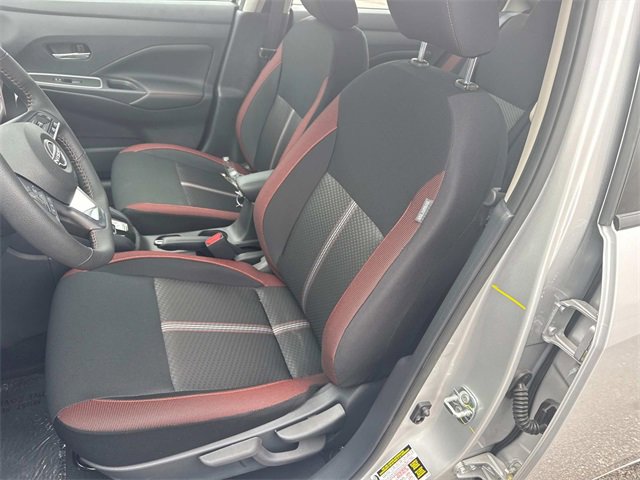 New 2025 Nissan Versa SR w/ Trunk Package image 18