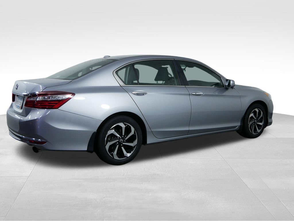 Used 2016 Honda Accord EX image 10