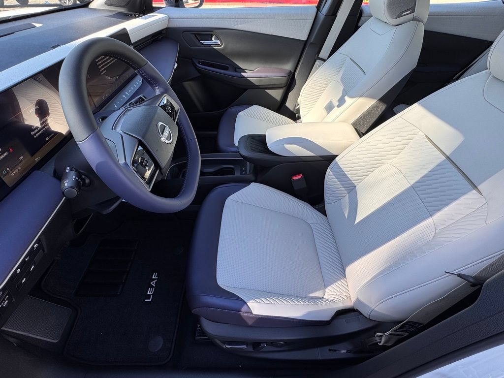 New 2026 Nissan Leaf Platinum+ w/ Cargo Package (Platinum+) FWD image 9