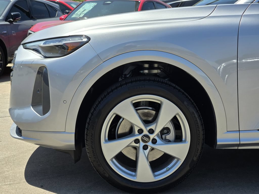 Certified 2026 Audi Q5 Premium Plus AWD/4WD image 13