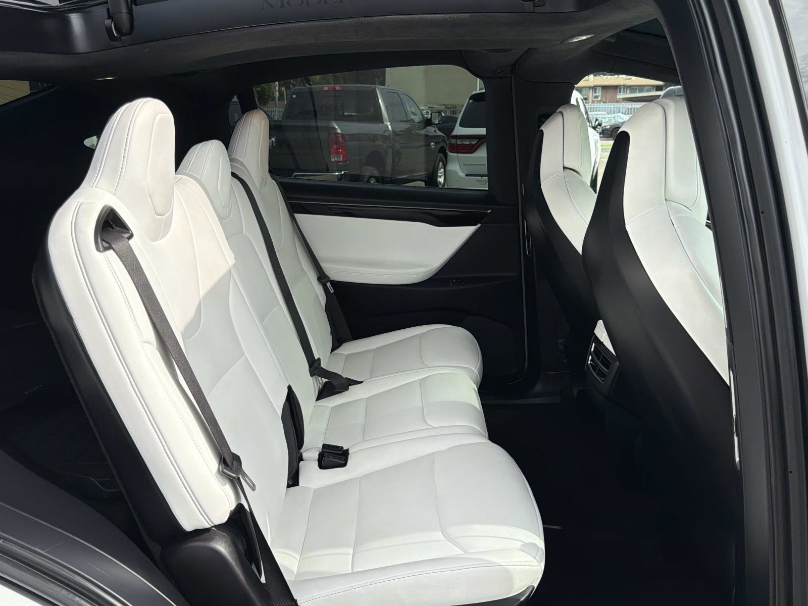 Used 2018 Tesla Model X 100D image 25