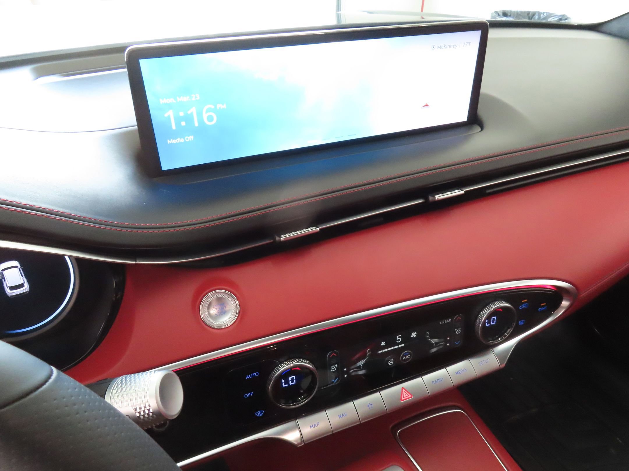 Used 2024 Genesis GV70 3.5T Sport w/ Sport Advanced Package image 19