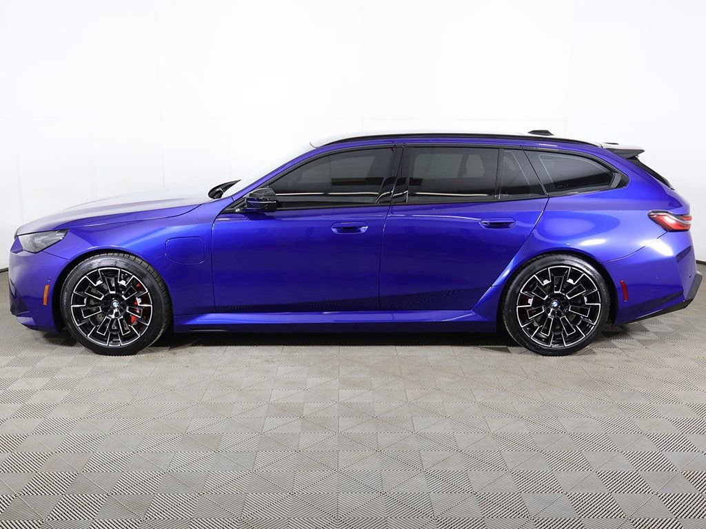 Used 2025 BMW M5 Touring AWD/4WD image 17