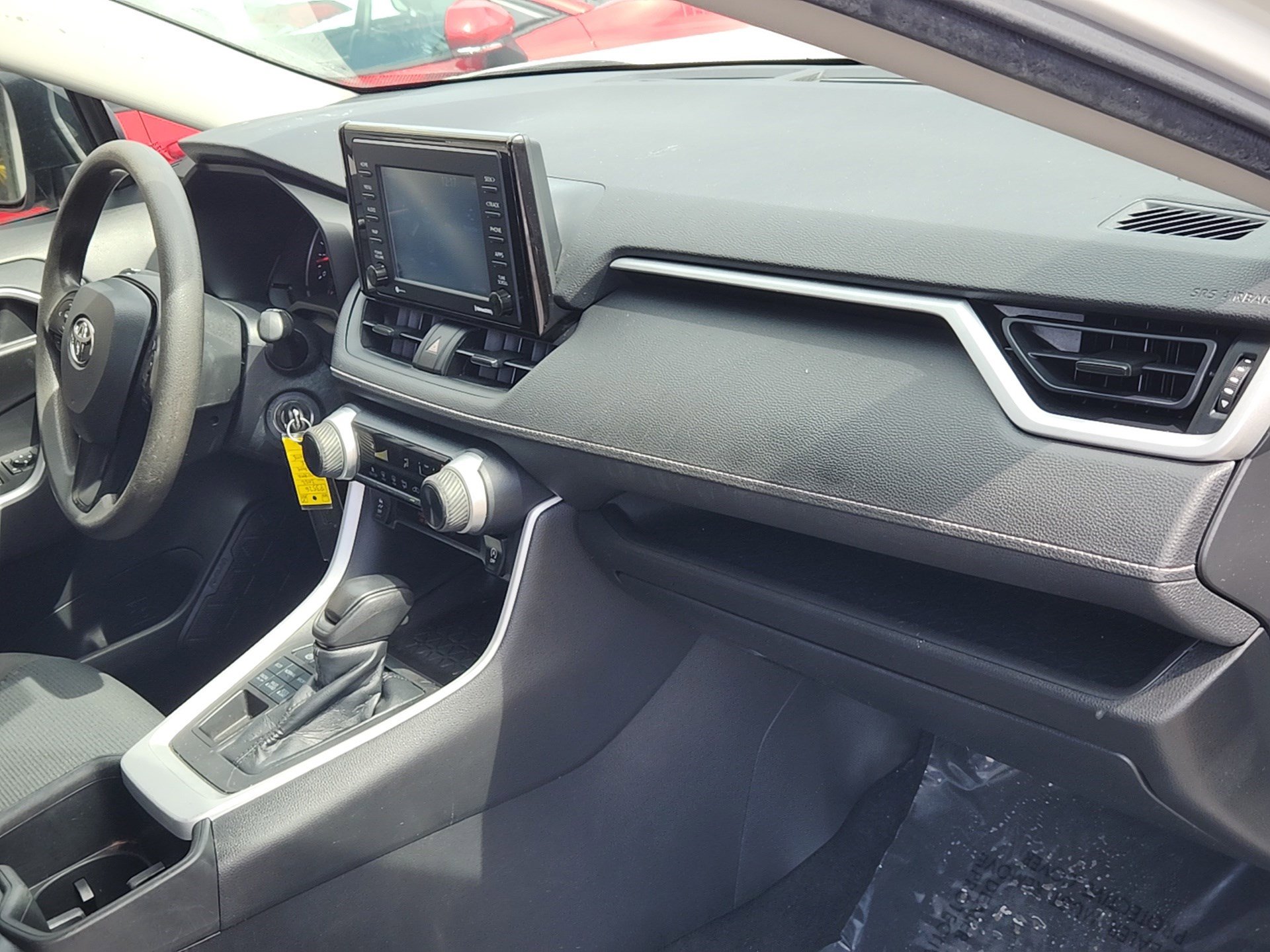 Used 2022 Toyota RAV4 LE image 28