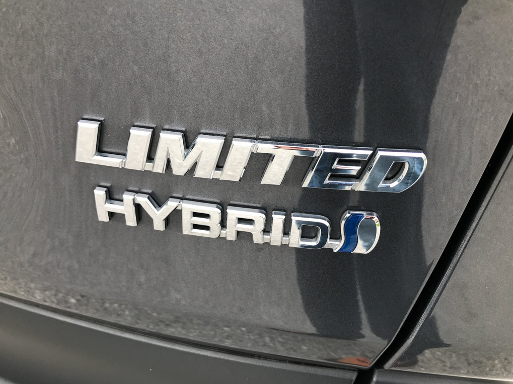 Certified 2024 Toyota RAV4 Limited w/ Advanced Technology Package AWD/4WD image 11