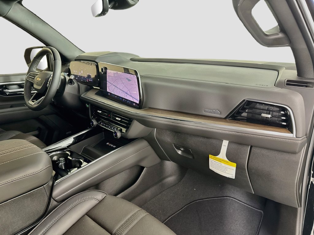 New 2026 Chevrolet Suburban High Country AWD/4WD image 32