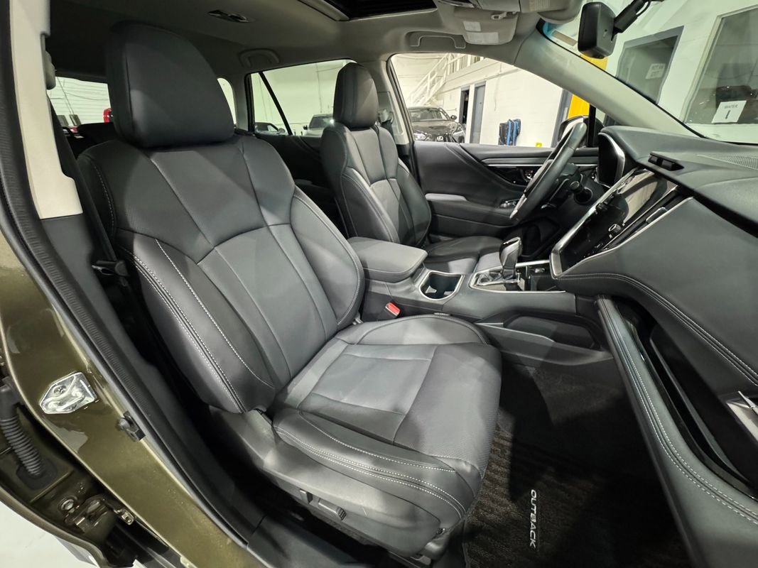 Used 2021 Subaru Outback Limited image 43
