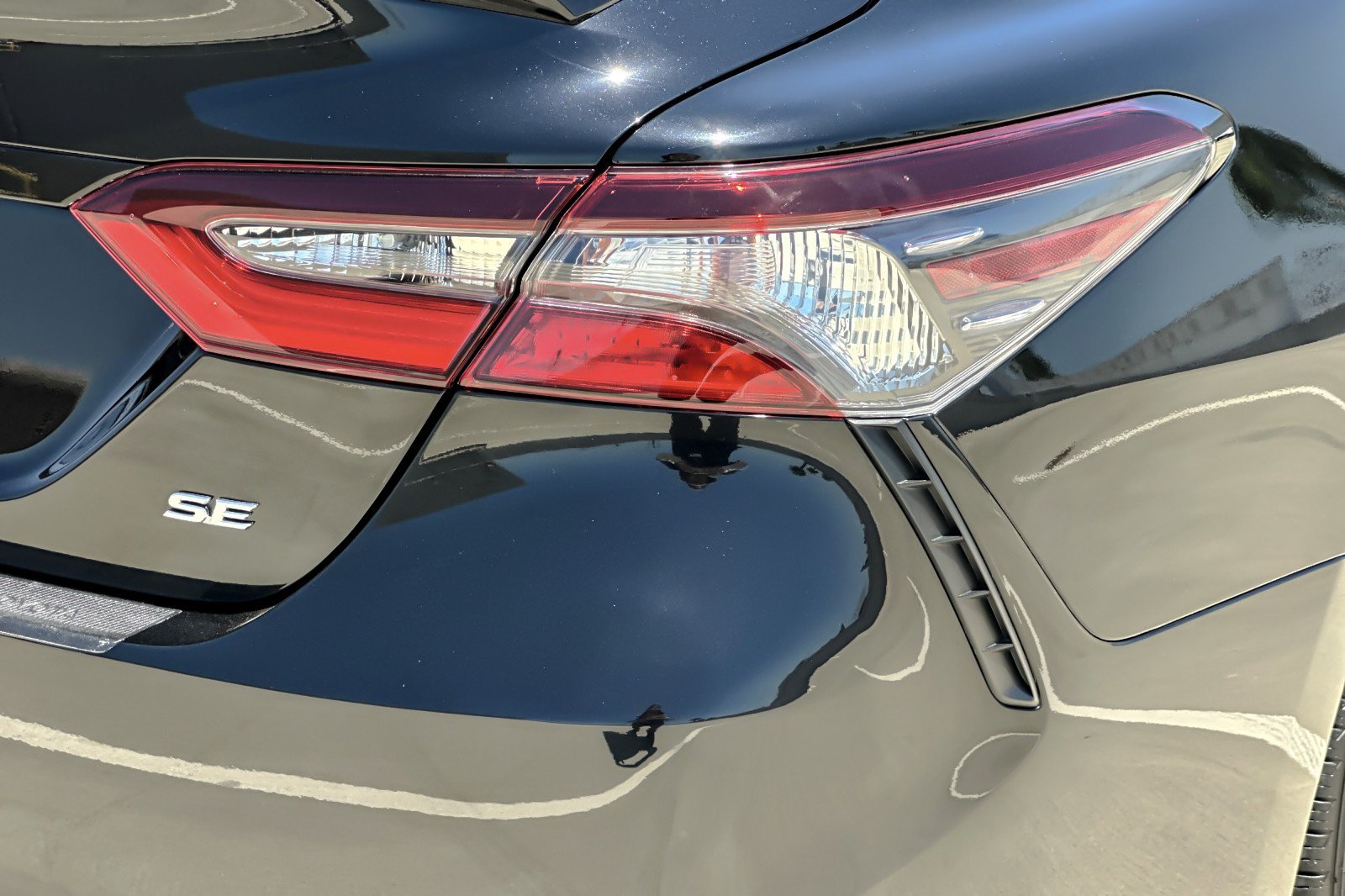 Certified 2022 Toyota Camry SE FWD image 24